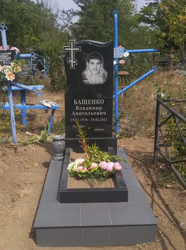 Памятник Вертикальный - Гранит 
