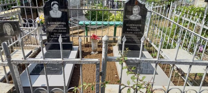 Памятник Вертикальный - Гранит 