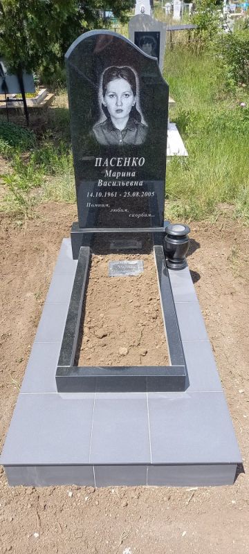 Памятник Вертикальный - Гранит 
