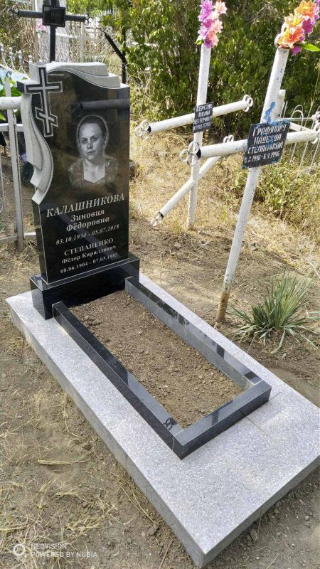 Памятник Вертикальный - Гранит