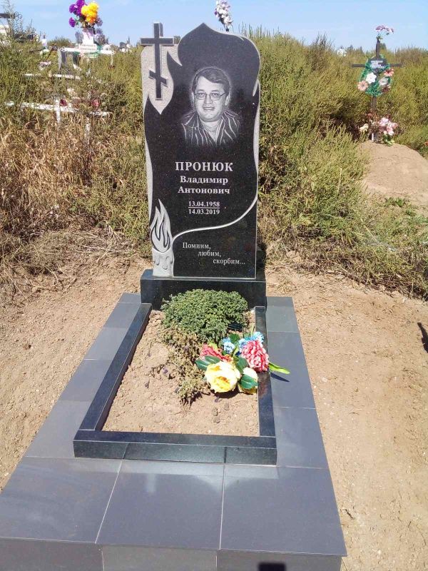 Памятник Вертикальный - Гранит 